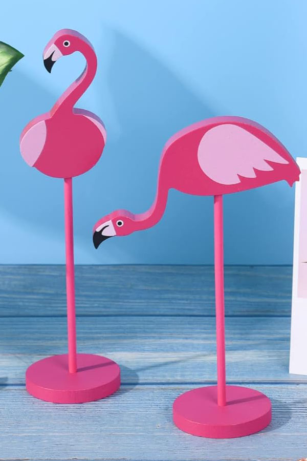 Wood craft flamingo ornaments