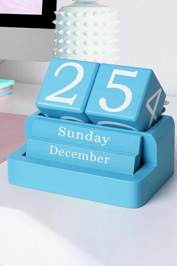 Calendar for Home Office Ornaments BY241059