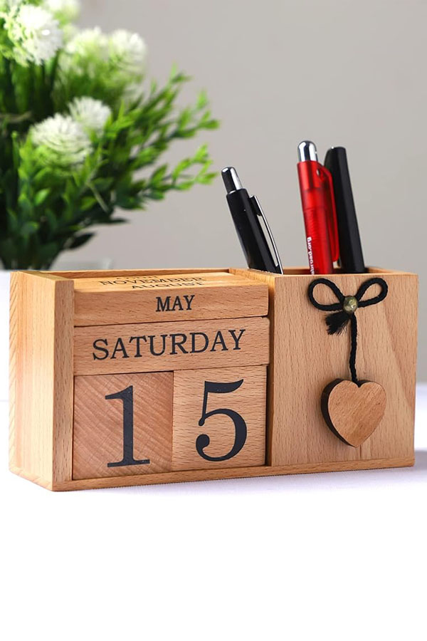 wooden stand office decorative table calendar BY241057